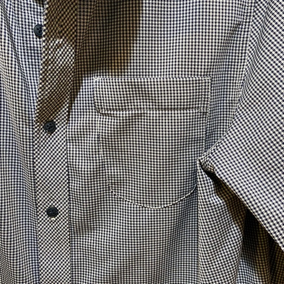Travis Mathew Button Up - Size L - Picture 2 of 5